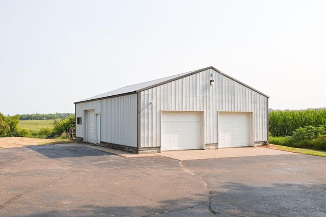 1722 US Highway 12, Hammond, WI 54015