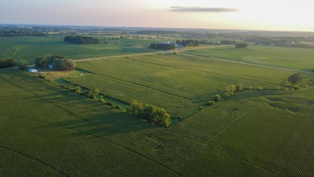 1722 US Highway 12, Hammond, WI 54015