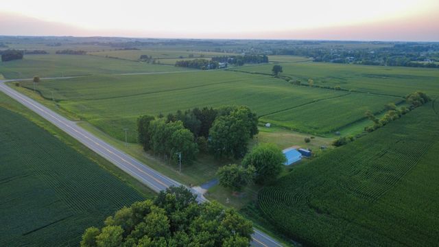 1722 US Highway 12, Hammond, WI 54015