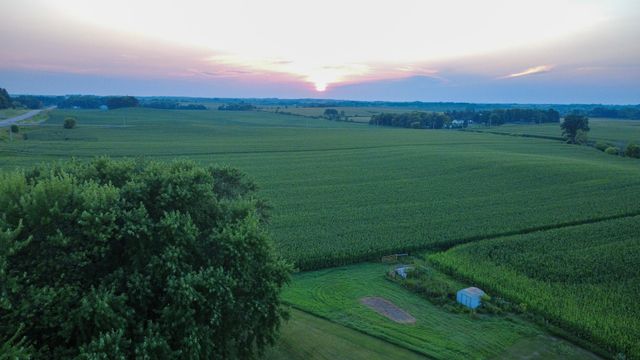 1722 US Highway 12, Hammond, WI 54015