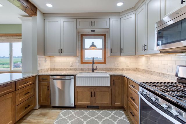 1722 US Highway 12, Hammond, WI 54015