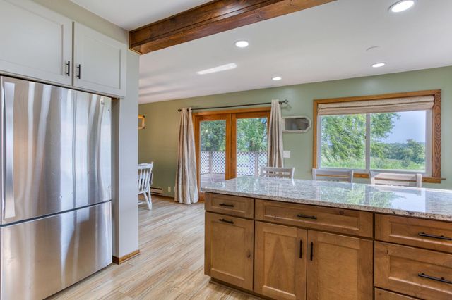 1722 US Highway 12, Hammond, WI 54015