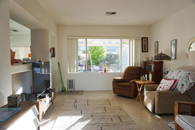 78137 Vinewood Drive, Palm Desert, CA 92211