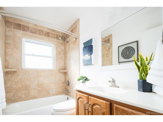 13429 W Auburn Ave, Lakewood, CO 80228