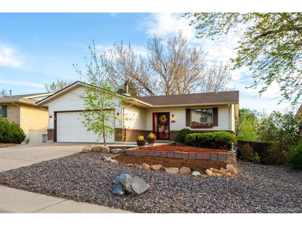 13429 W Auburn Ave, Lakewood, CO 80228