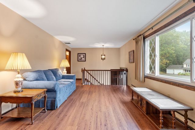 40 Wilder Ln, Leominster, MA 01453