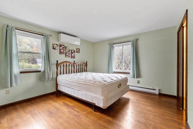40 Wilder Ln, Leominster, MA 01453