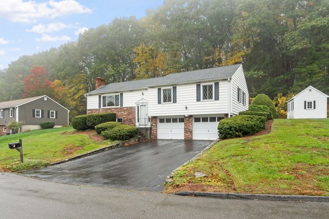 40 Wilder Ln, Leominster, MA 01453