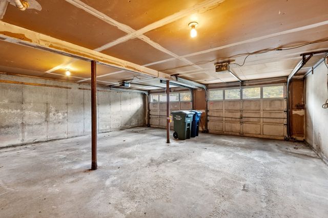 40 Wilder Ln, Leominster, MA 01453