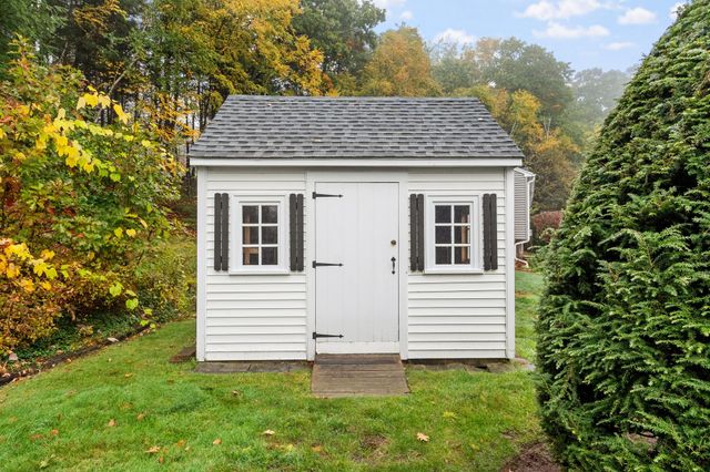 40 Wilder Ln, Leominster, MA 01453