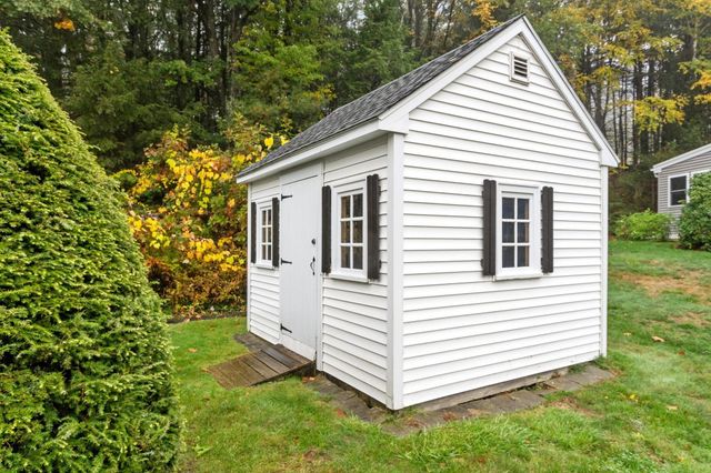 40 Wilder Ln, Leominster, MA 01453