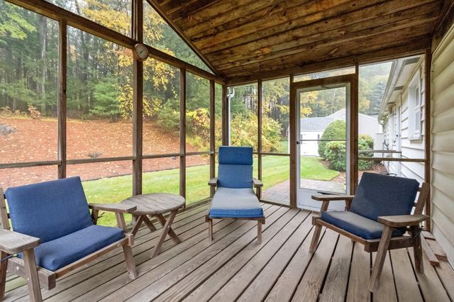 40 Wilder Ln, Leominster, MA 01453