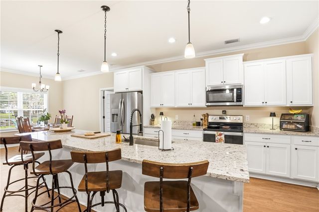 122 Allie Loop, Brunswick, GA 31525