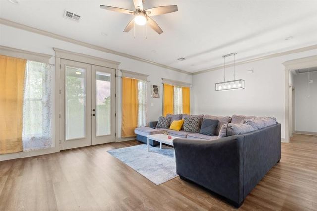 7702 Nine Oaks Drive, Lake Charles, LA 70607