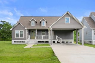 7702 Nine Oaks Drive, Lake Charles, LA 70607