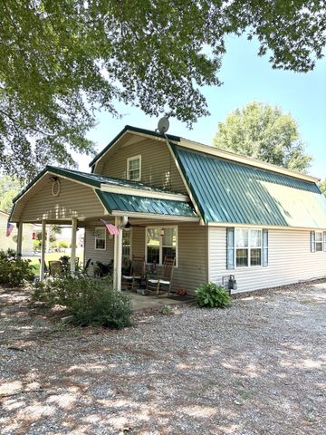 104 Rickman Dr, Springville, TN 38256