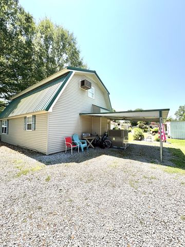 104 Rickman Dr, Springville, TN 38256