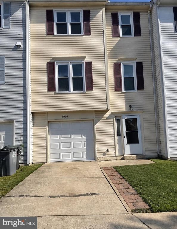 8956 CANNON RIDGE DR, Manassas, VA 20110