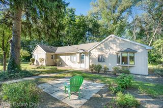 3601 Bendelow Road, Rochester Hills, MI 48307