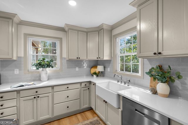 1297 Wesleyan Drive, Macon, GA 31210