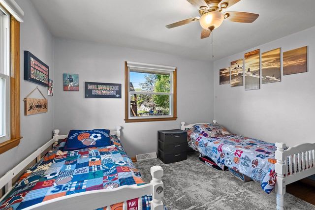 N1579 RIDGEWAY DRIVE, Greenville, WI 54942