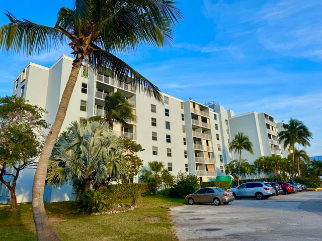 3312 Northside Dr Apt 405, Key West, FL 33040