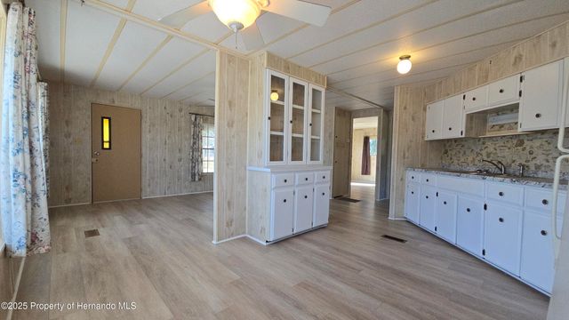 8229 Green Court, Brooksville, FL 34613