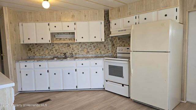 8229 Green Court, Brooksville, FL 34613