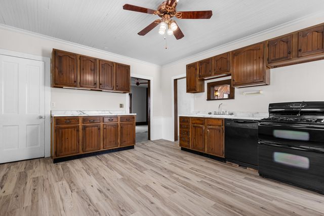 3044 LOUISE Street, Rockford, IL 61103