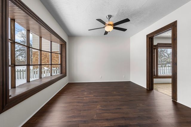 3044 LOUISE Street, Rockford, IL 61103