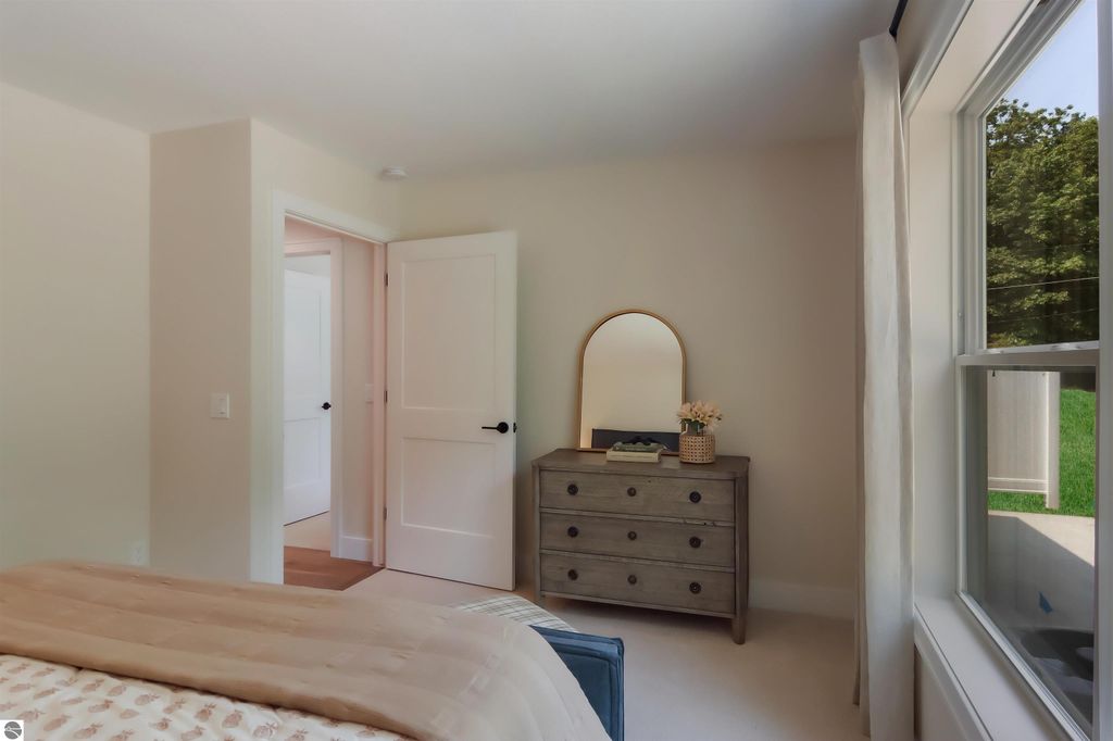 Image 23 of property listing at 1729 Linden Avenue # 18, Traverse City, MI 49686