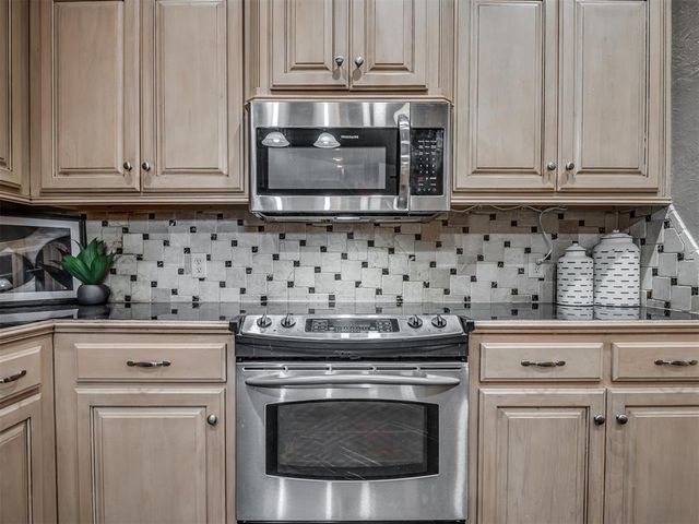 4921 NW 161st Street, Edmond, OK 73013