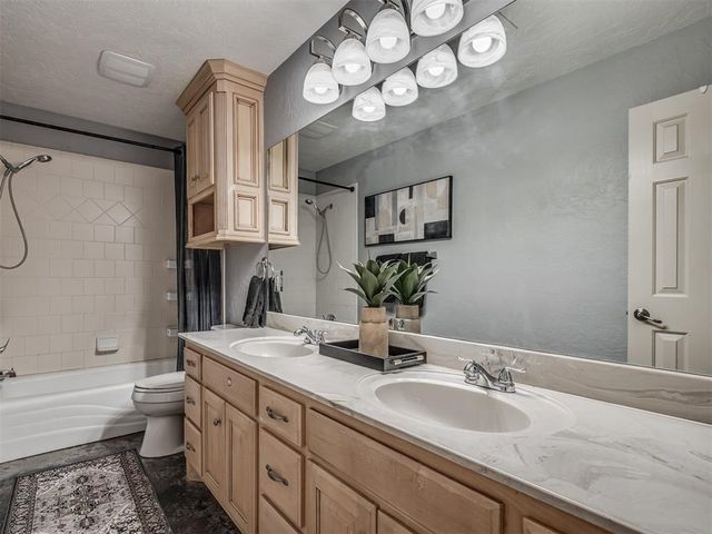 4921 NW 161st Street, Edmond, OK 73013