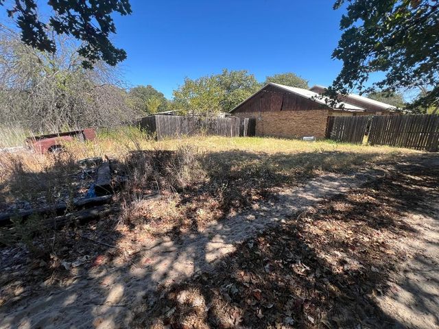 831 Boyd Road, Azle, TX 76020