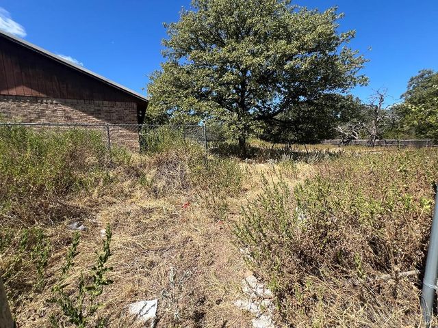 831 Boyd Road, Azle, TX 76020