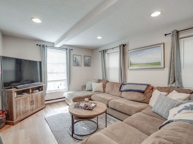 28 Mercer 2, Boston, MA 02127