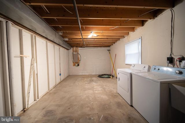 11209 CAROLINE AVE, Beltsville, MD 20705