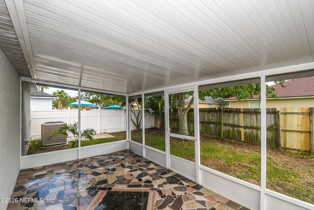 7336 LAWN TENNIS Lane, Jacksonville, FL 32277