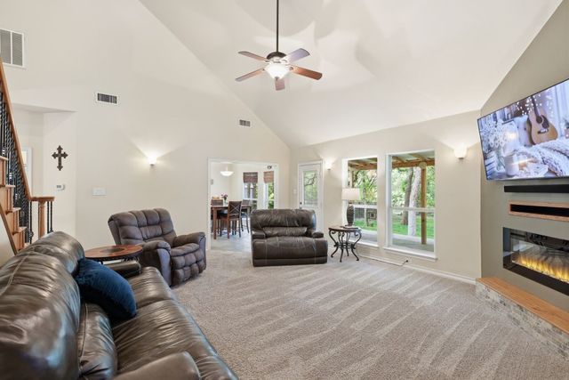 128 Southwinds Drive, Weatherford, TX 76087