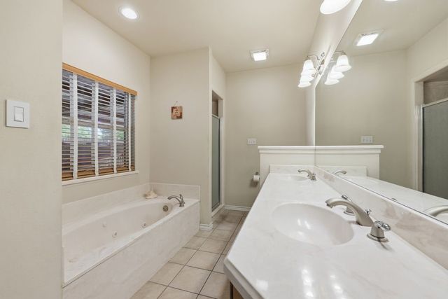 128 Southwinds Drive, Weatherford, TX 76087