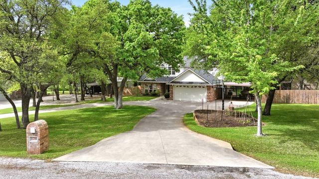 128 Southwinds Drive, Weatherford, TX 76087