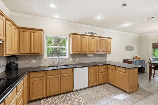 128 Southwinds Drive, Weatherford, TX 76087