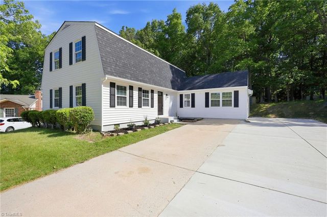 1930 Middlewood Court, High Point, NC 27265