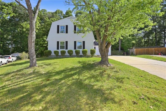 1930 Middlewood Court, High Point, NC 27265