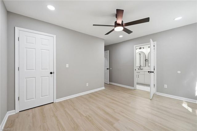 1930 Middlewood Court, High Point, NC 27265