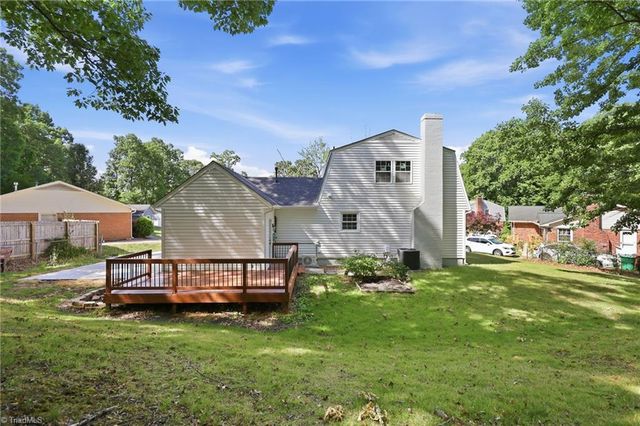 1930 Middlewood Court, High Point, NC 27265