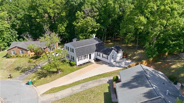 1930 Middlewood Court, High Point, NC 27265