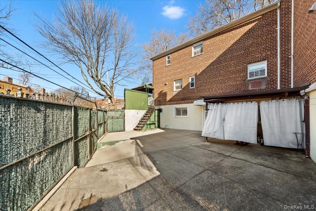 2019 Colden Avenue, Bronx, NY 10462