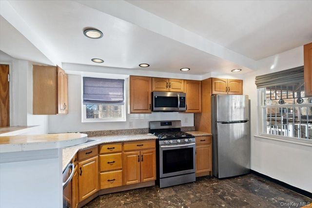 2019 Colden Avenue, Bronx, NY 10462