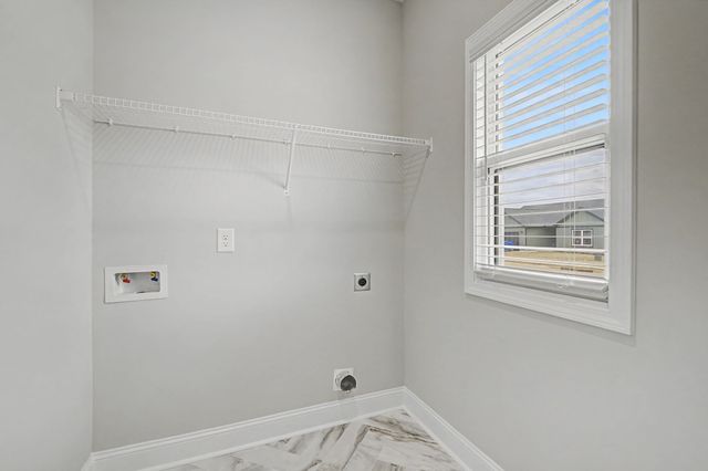 366 Galway Dr, Clarksville, TN 37042